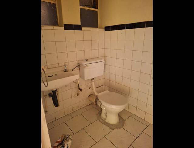 2 BEDROOM PROPERTY TO RENT IN VANDERBIJLPARK SE 1